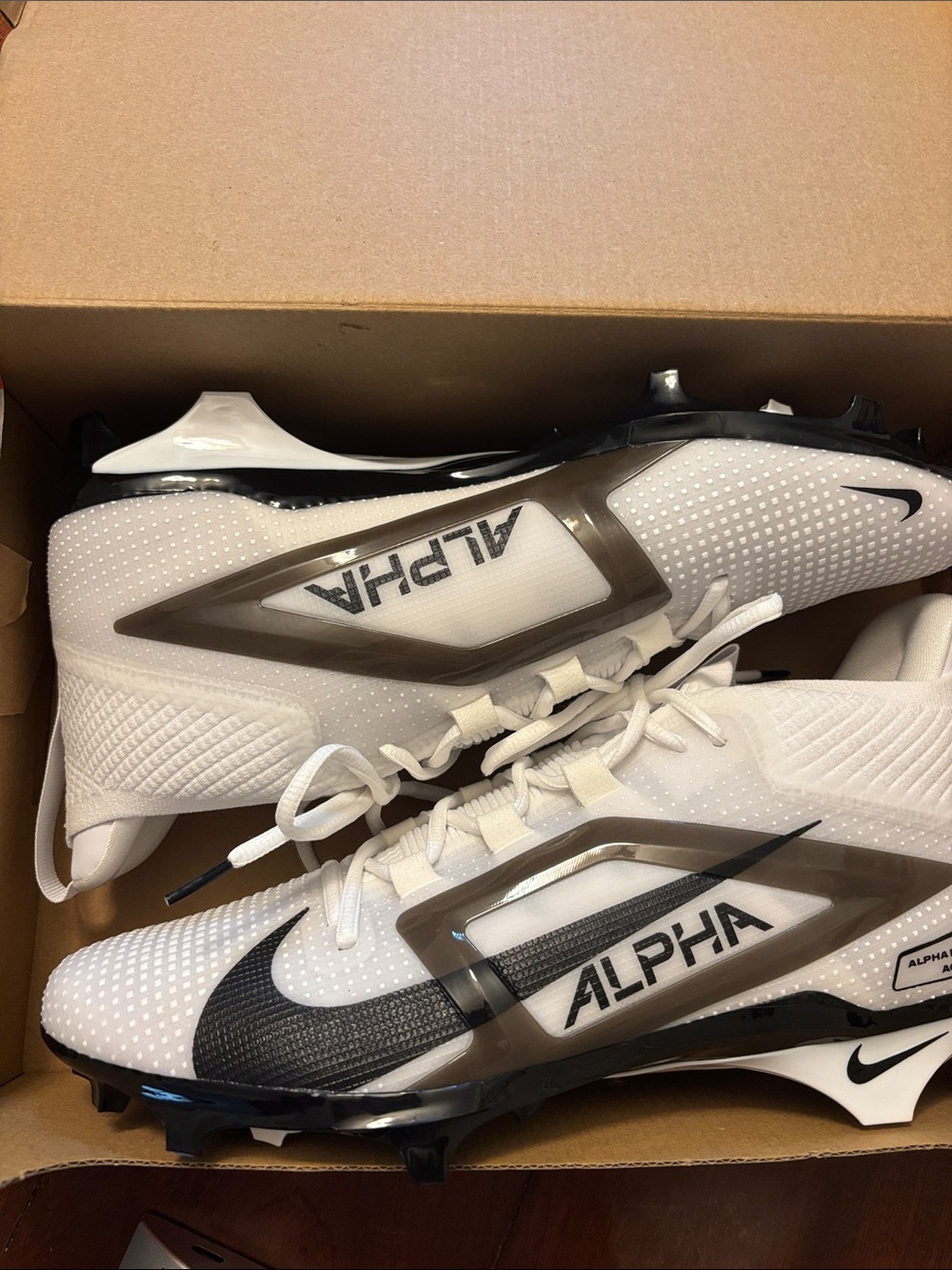 NEW IN BOX Nike Men’s White and Black Alpha Athletic Football Cleats Size 13